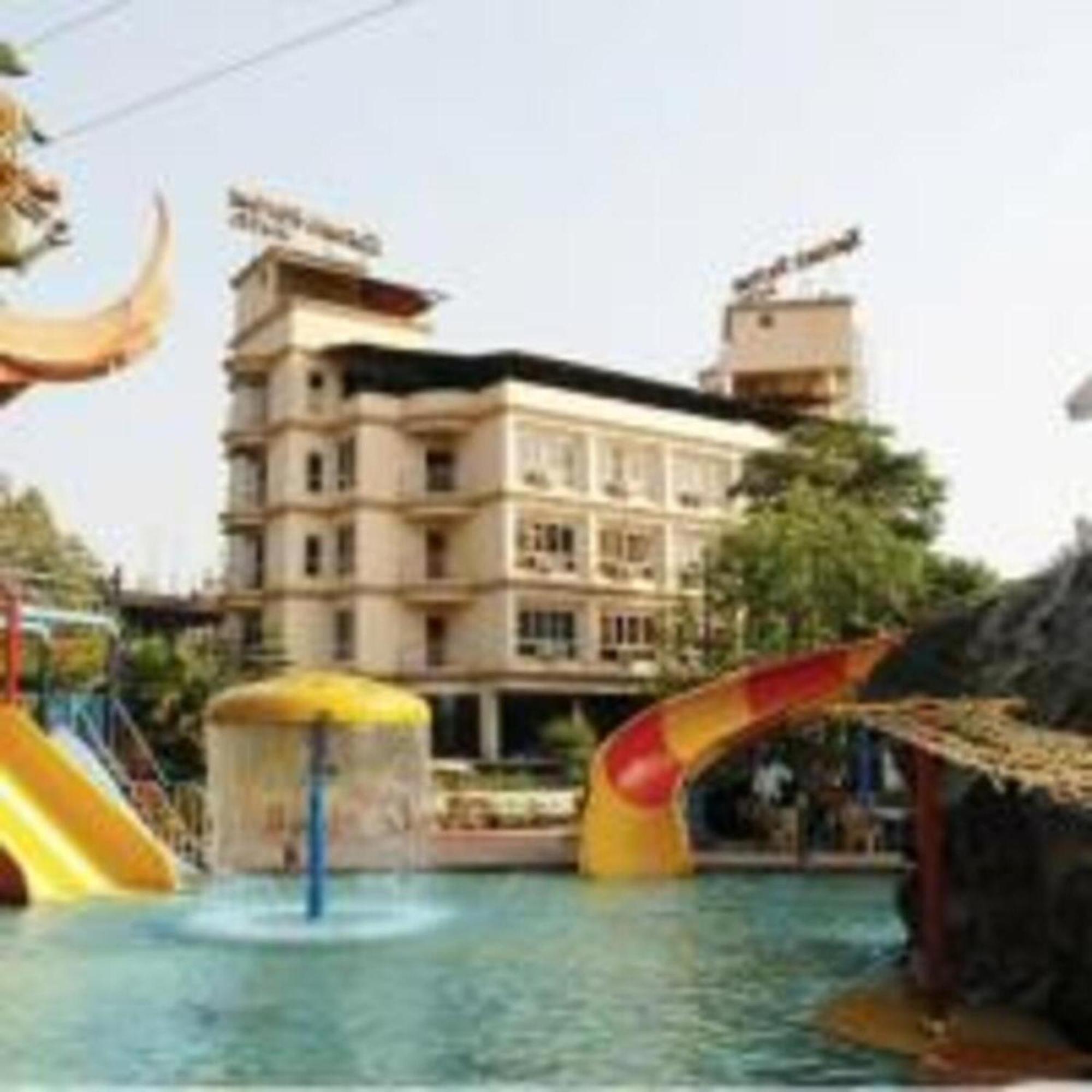 Kailash Parbat Hotel Lonavla Exterior foto